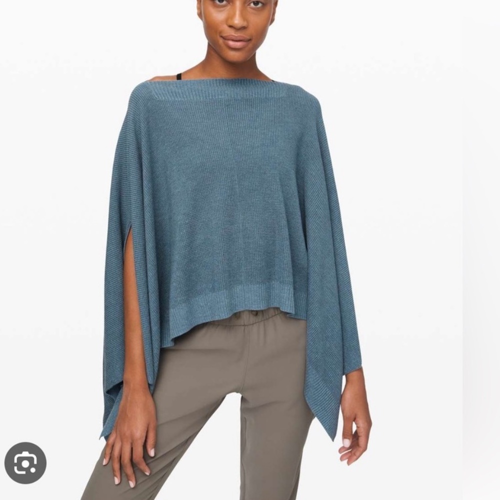 Lululemon Forward Flow Poncho *cream color